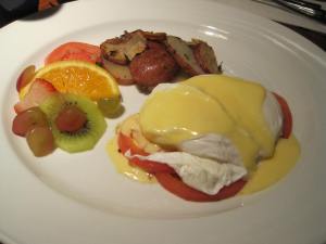Tomatoes Eggs Benedict (without the English muffin)